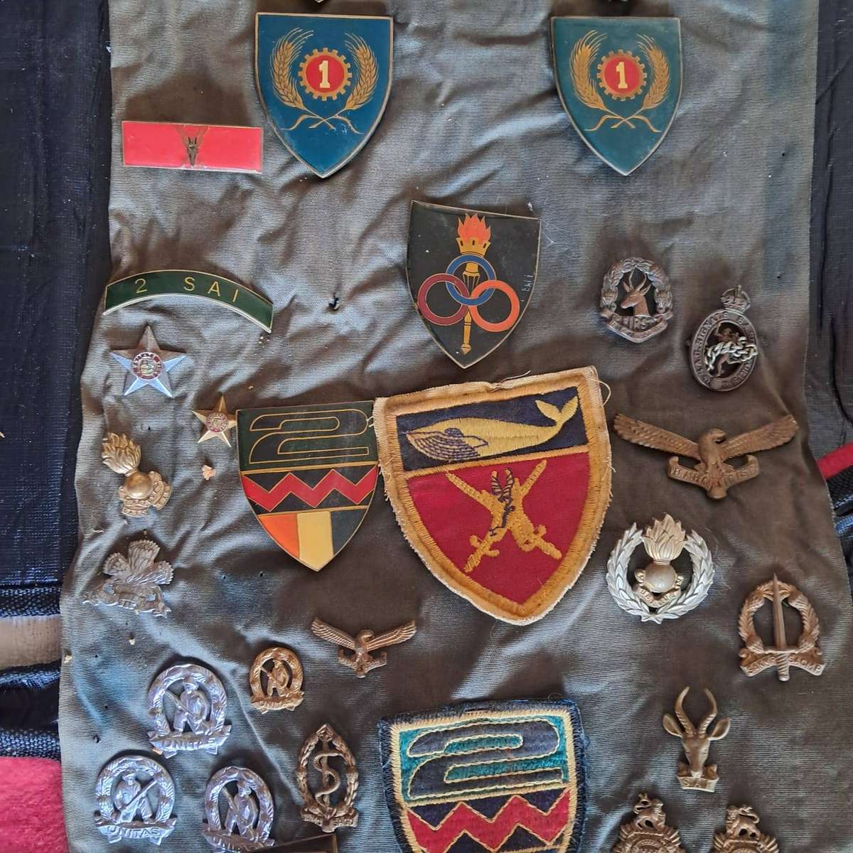MILITARY MEMORABILIA SCROLL LOADED WITH ITEMS