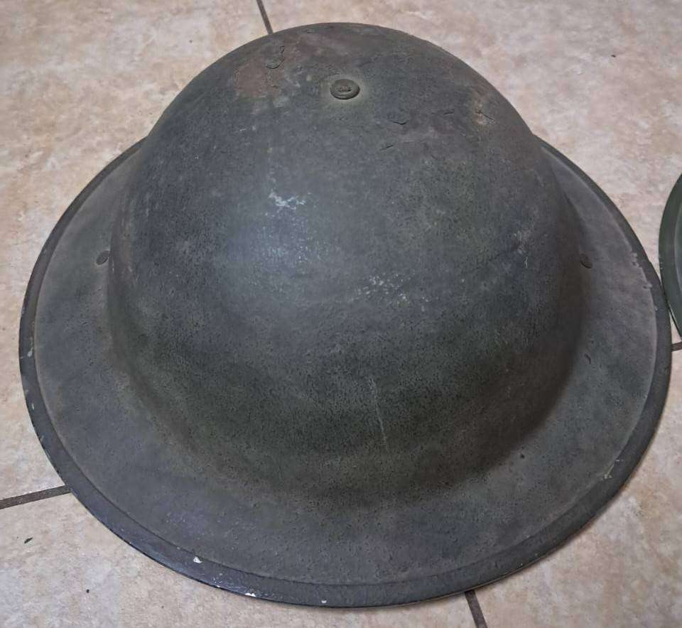 SADF/ SA Army / Berets  Peak Cap & WW 2 Helmets
