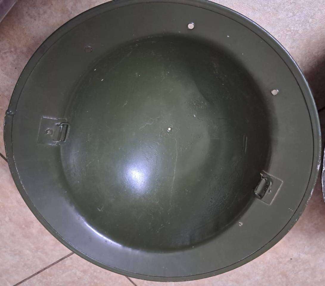 SADF/ SA Army / Berets  Peak Cap & WW 2 Helmets