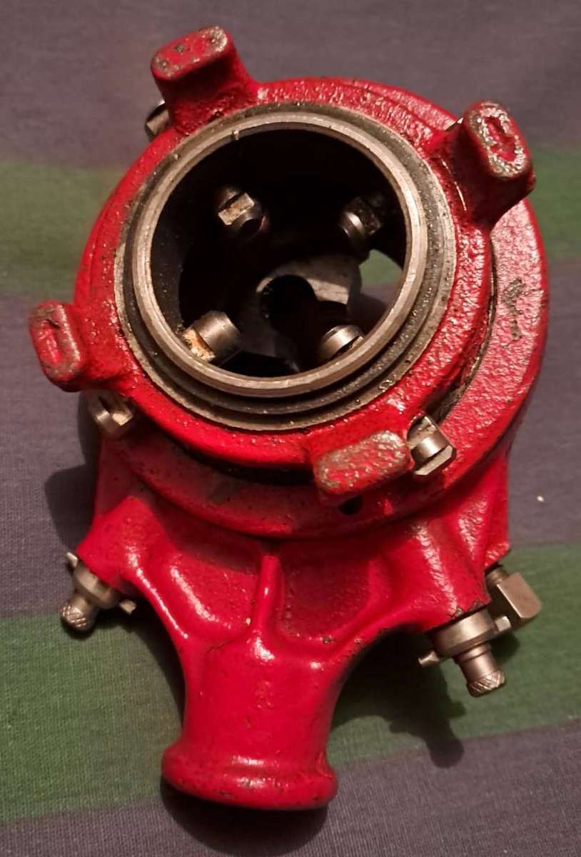 REX 2R ratchet pipe threader