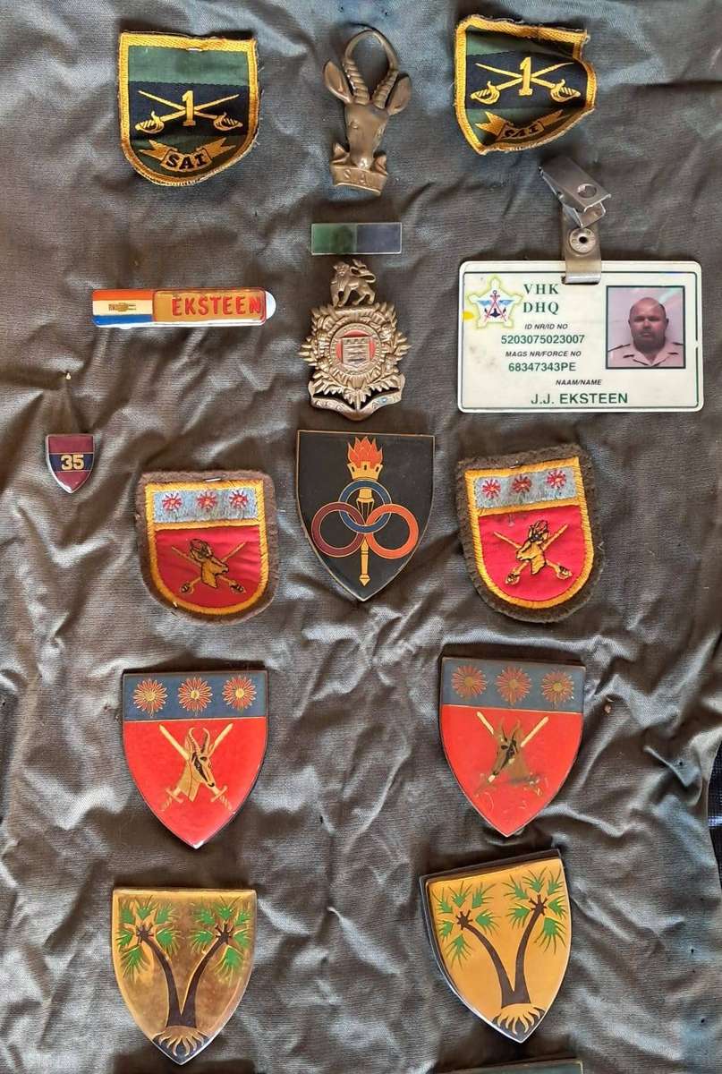 MILITARY MEMORABILIA SCROLL LOADED WITH ITEMS