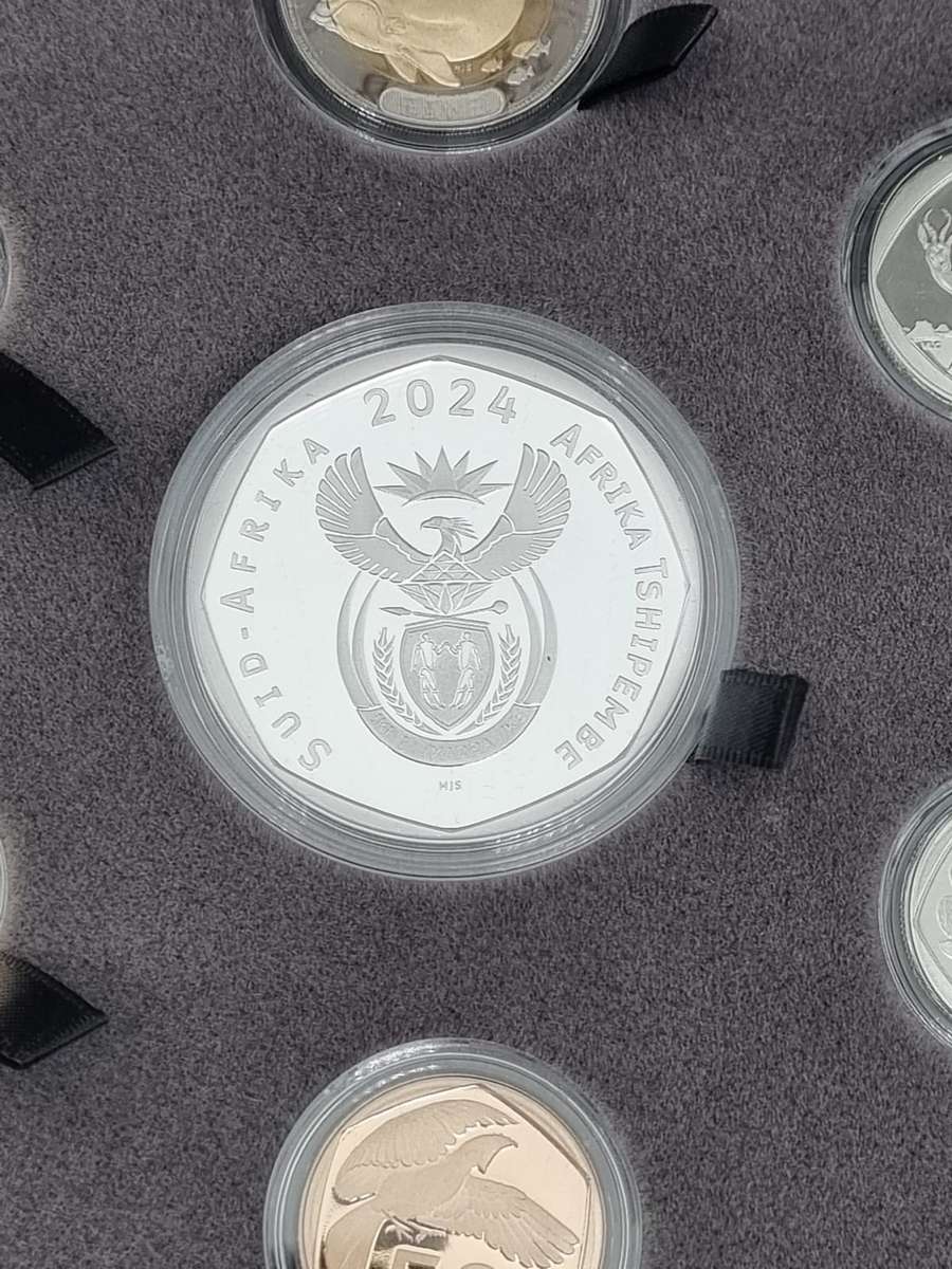 *#* NEW! 2024 SA Short Proof Set with Silver 1oz Bee depicting the new 10 cent - Mintage Pending *#*