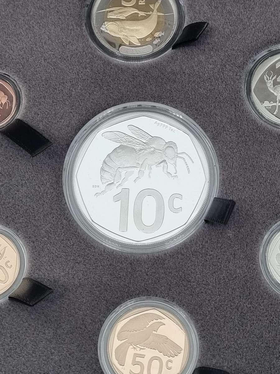 *#* NEW! 2024 SA Short Proof Set with Silver 1oz Bee depicting the new 10 cent - Mintage Pending *#*