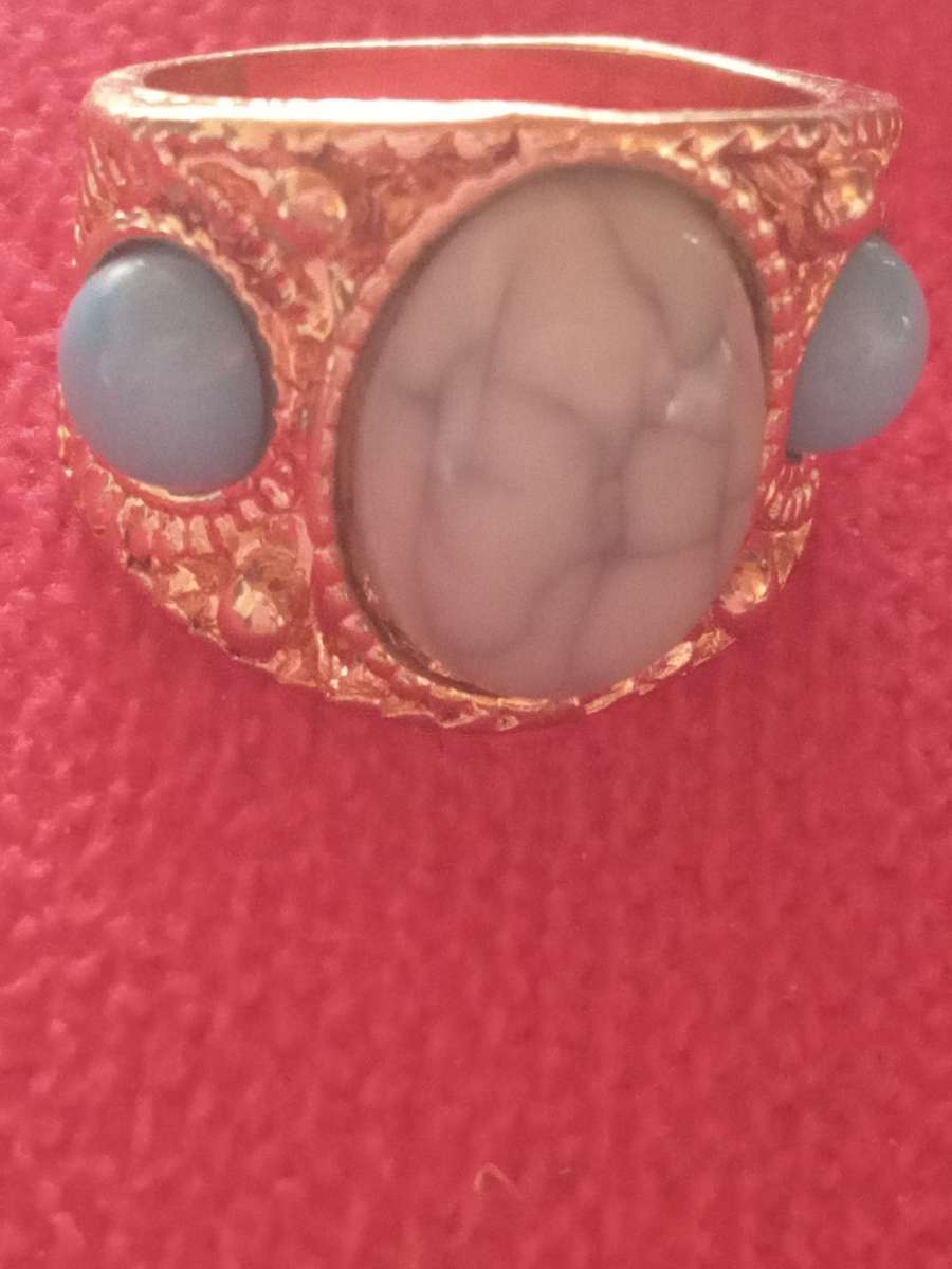 HIGH-END FASHION RING