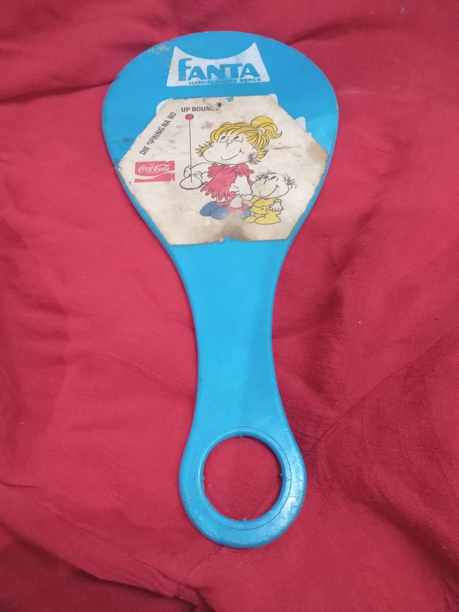 VINTAGE Fanta Ding Bat