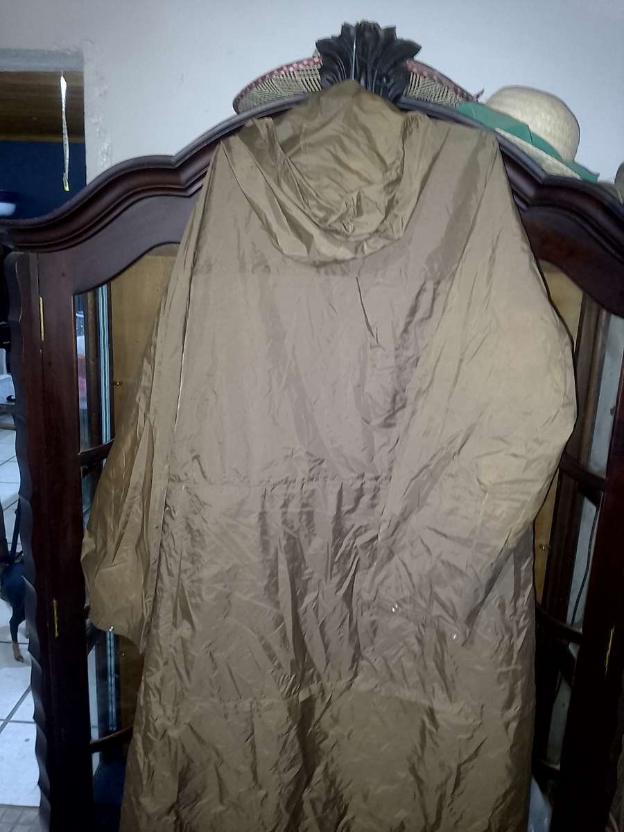 SADF RAIN COAT SIZE LARGE ISSUE 1981 EXCELLENT CONDITION
