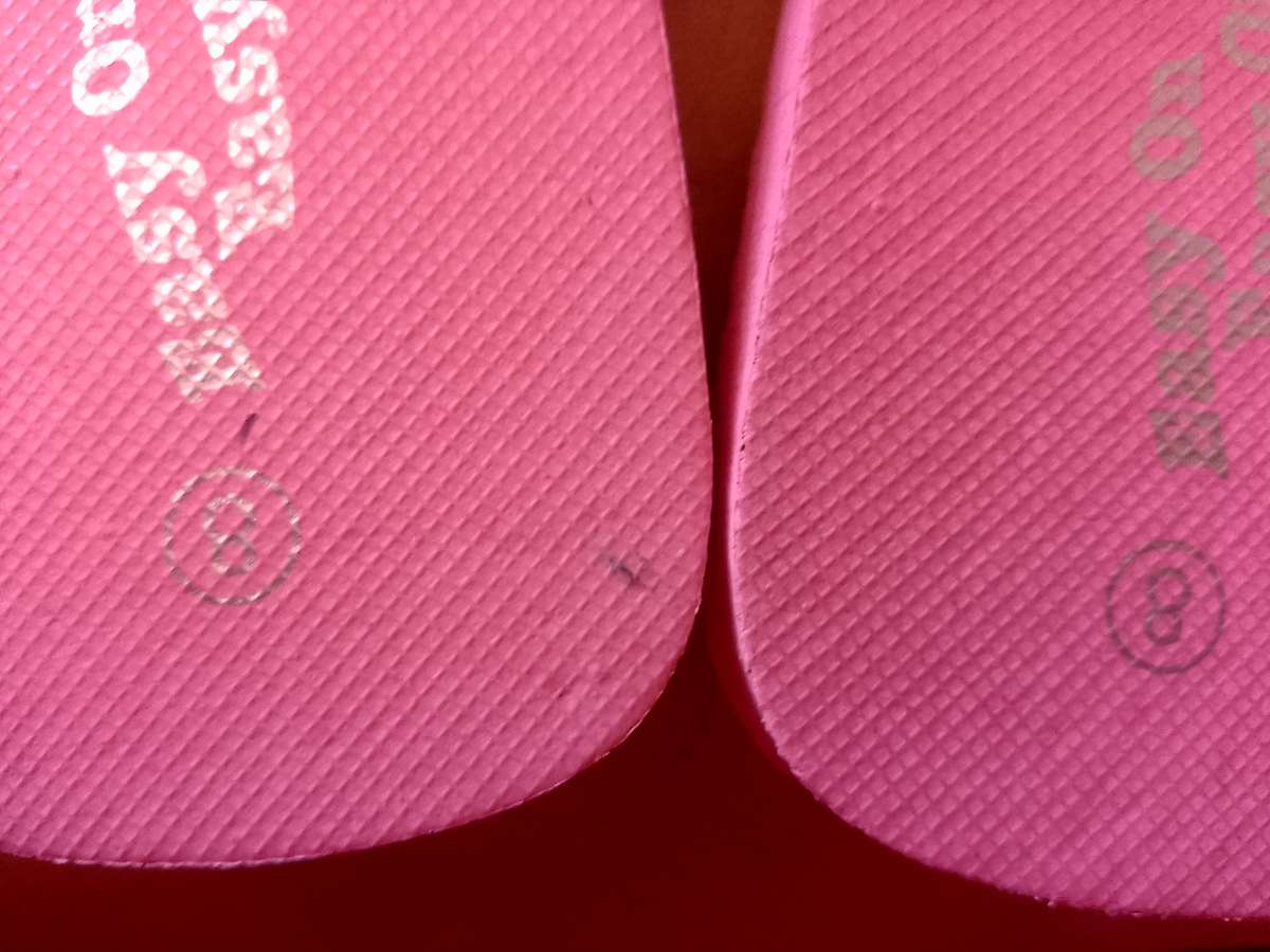 LADIES SANDALS SIZE 8 BRAND NEW