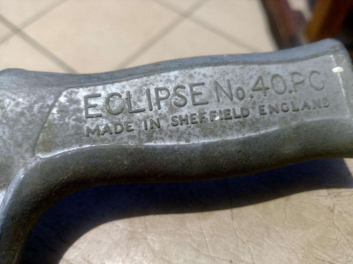 TWO HACKSAWS WITHOUT BLADES GOOD CONDITION