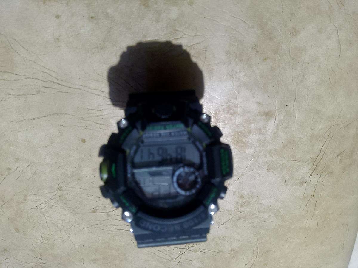 SPORT WATCH GOOD SECOND HAND CONDITION