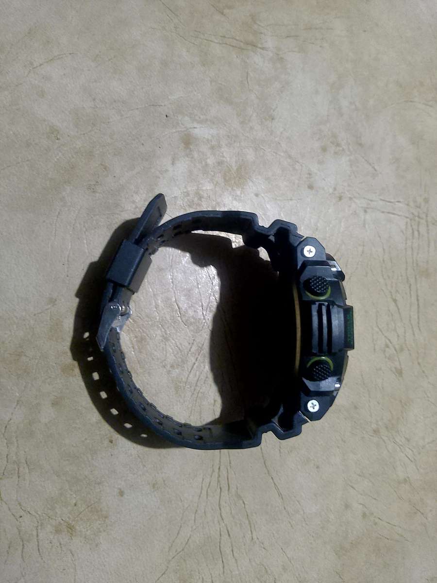 SPORT WATCH GOOD SECOND HAND CONDITION