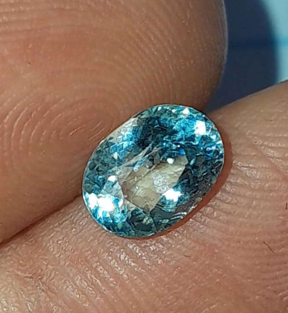 Natural 1.35Ct  Brazilian Aquamarine  VIDEO