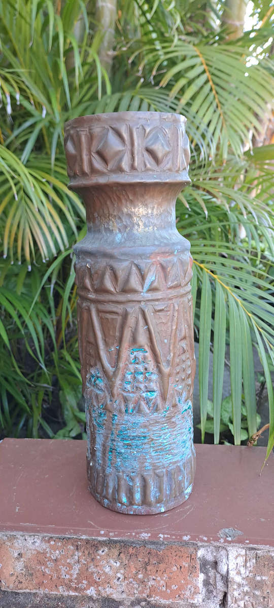 Heavy 2.3kg vintage copper chimney vase