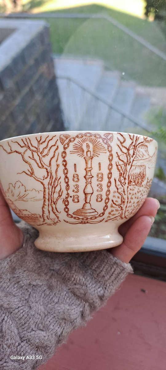 1938 original Voortrekker Monument porcelain bowl Eeufees Bowl