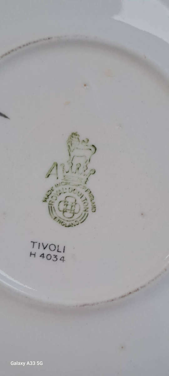 Large Royal Doulton TIVOLI saucer diam 17.5cm