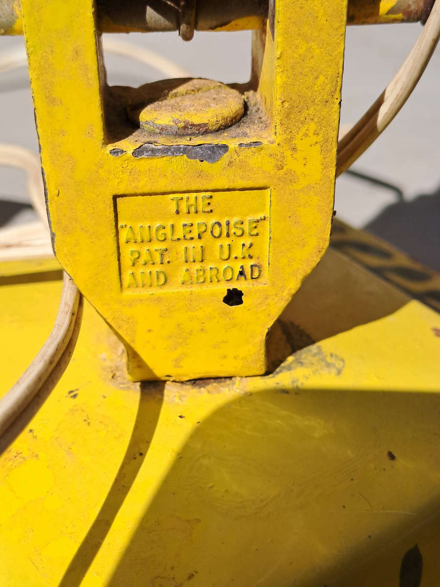 Genuine Vintage THE ANGLEPOISE  swivel and spring desk lamp