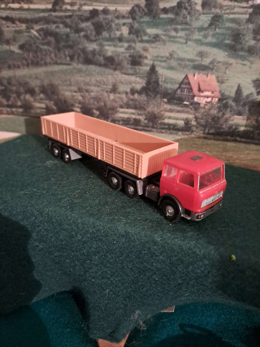 Lima HO truck and trailer