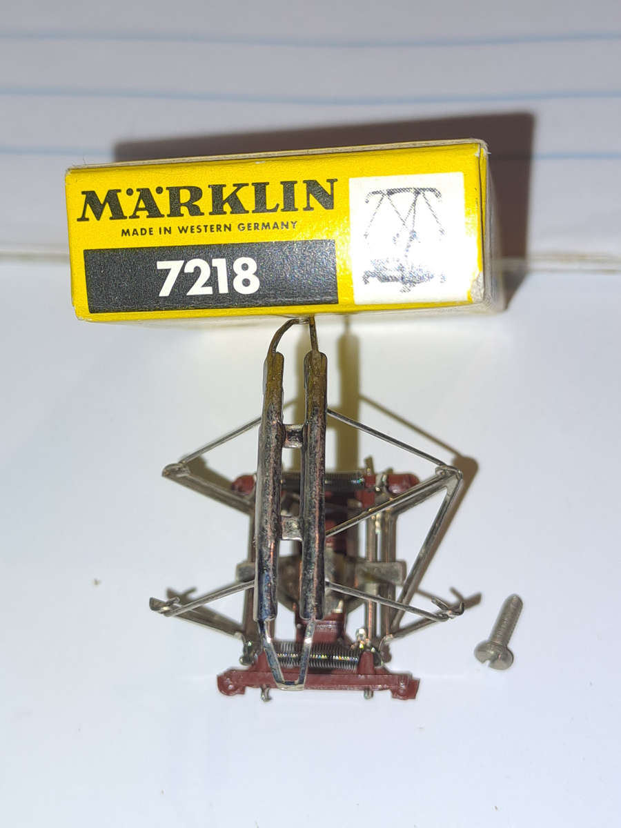 Marklin HO 7218 pantograph new boxed