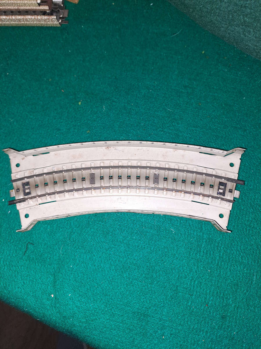 Marklin ho 7167 curved ramp section