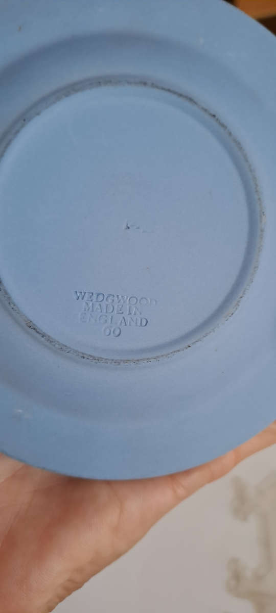 Wedgwood 112mm blue plate