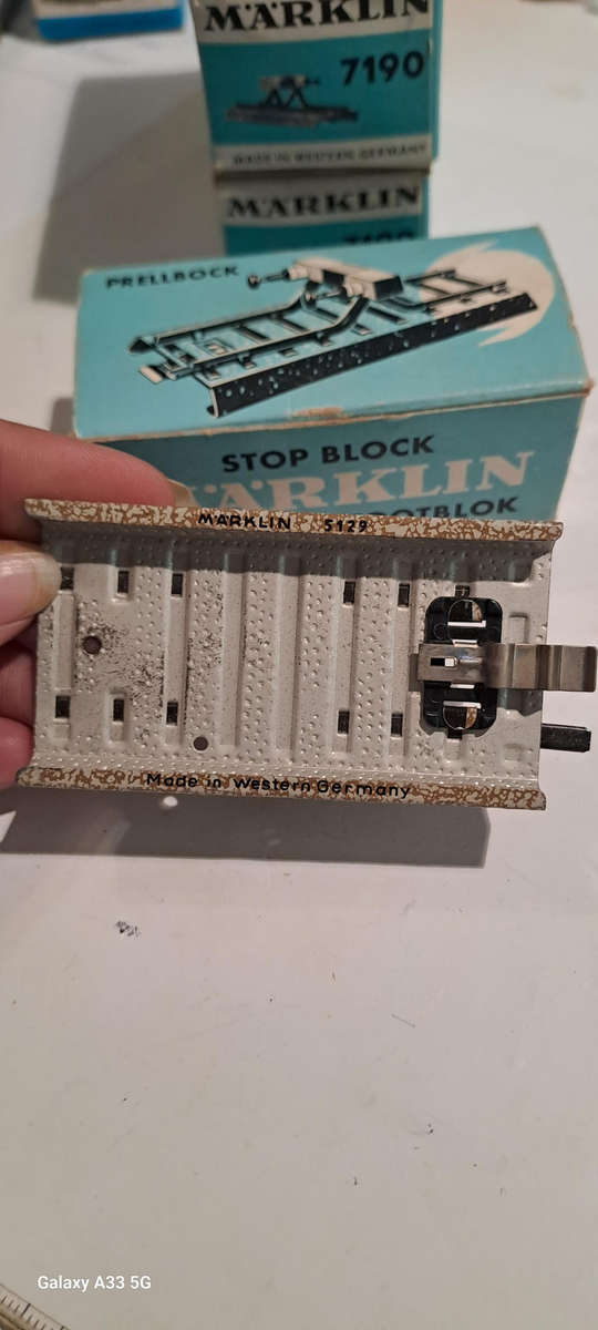 Marklin Ho 7190 rail end bumpers new in box