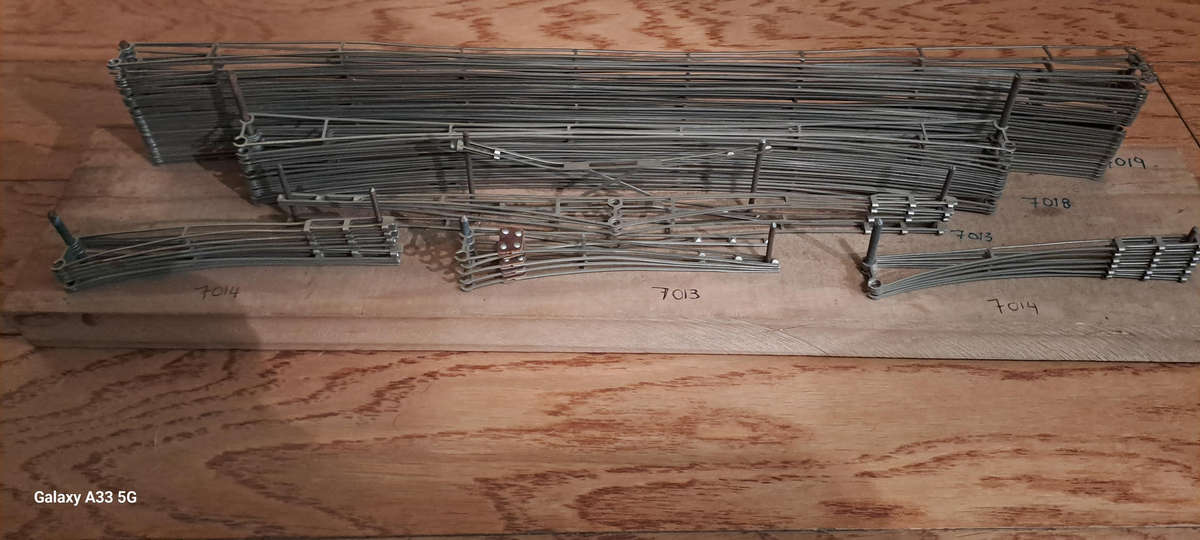 Marklin HO assorted catenary 7019 7018 7277 7013 7014