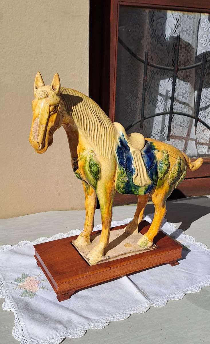 Large Vintage 36 cm 1960/70`s Tang Horse Beautiful