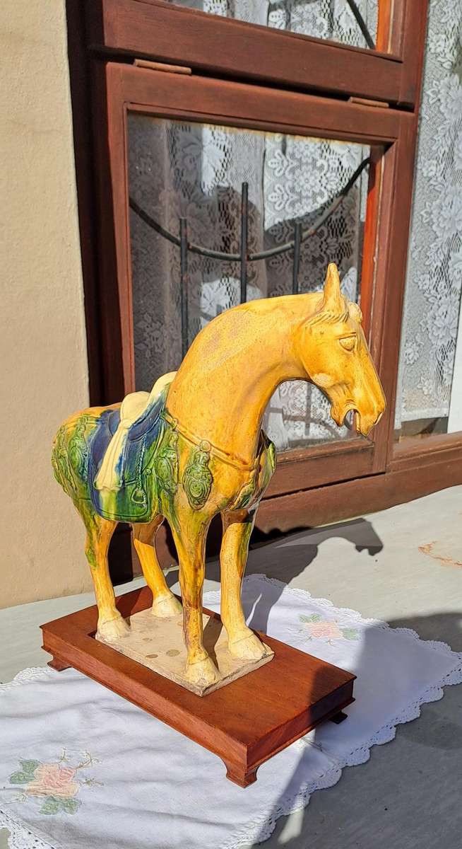 Large Vintage 36 cm 1960/70`s Tang Horse Beautiful