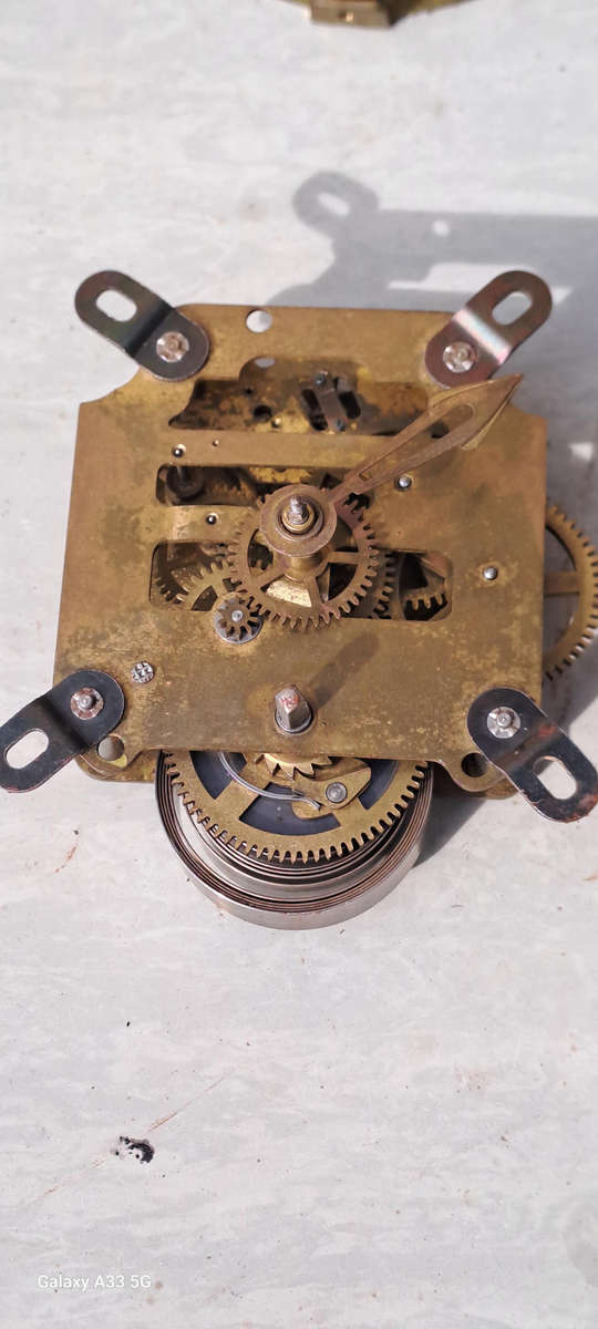 4x small vintage clock movements some working others not tested French, keinzle and others