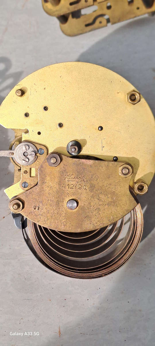 4x small vintage clock movements some working others not tested French, keinzle and others