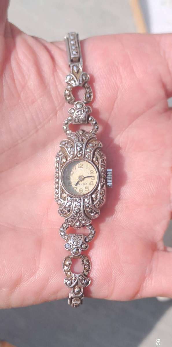 Stirling silver and marcasite vintage ladies watch stunning working keeping time 17 Jewels