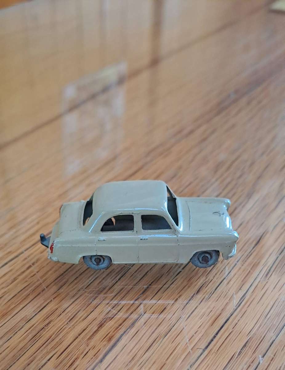 Lesney Matchbox No 30 Ford very nice condition