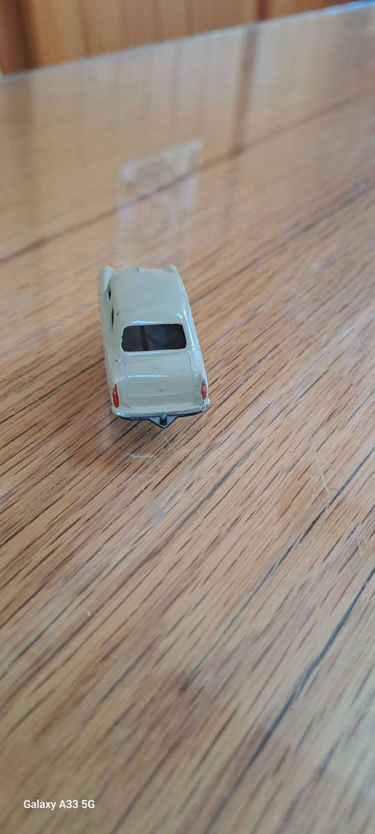 Lesney Matchbox No 30 Ford very nice condition