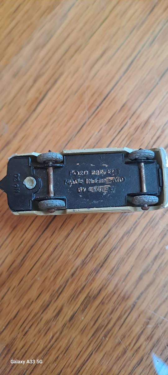 Lesney Matchbox No 30 Ford very nice condition