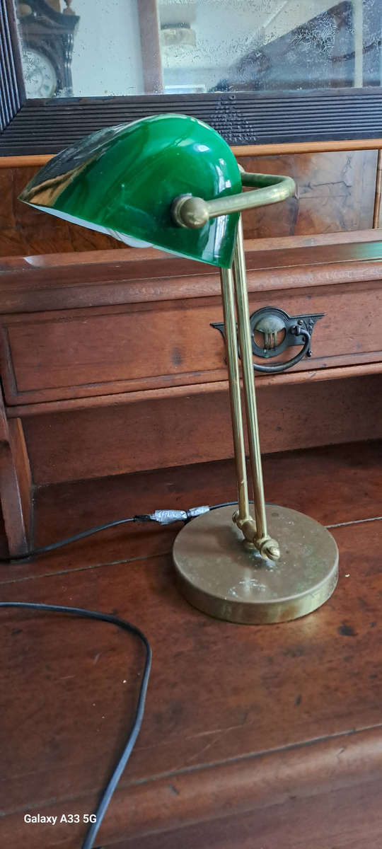 Vintage green shade and brass bankers table lamp working