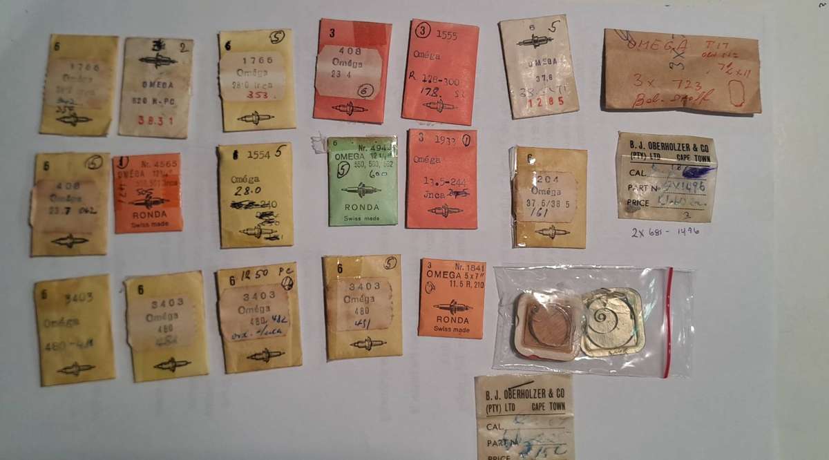 Lot vintage Omega spares as per pictures