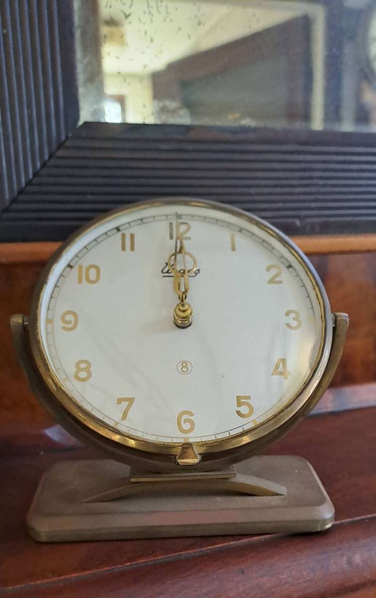 Vintage brass Urgos mechanical tiltable desk clock 8 day