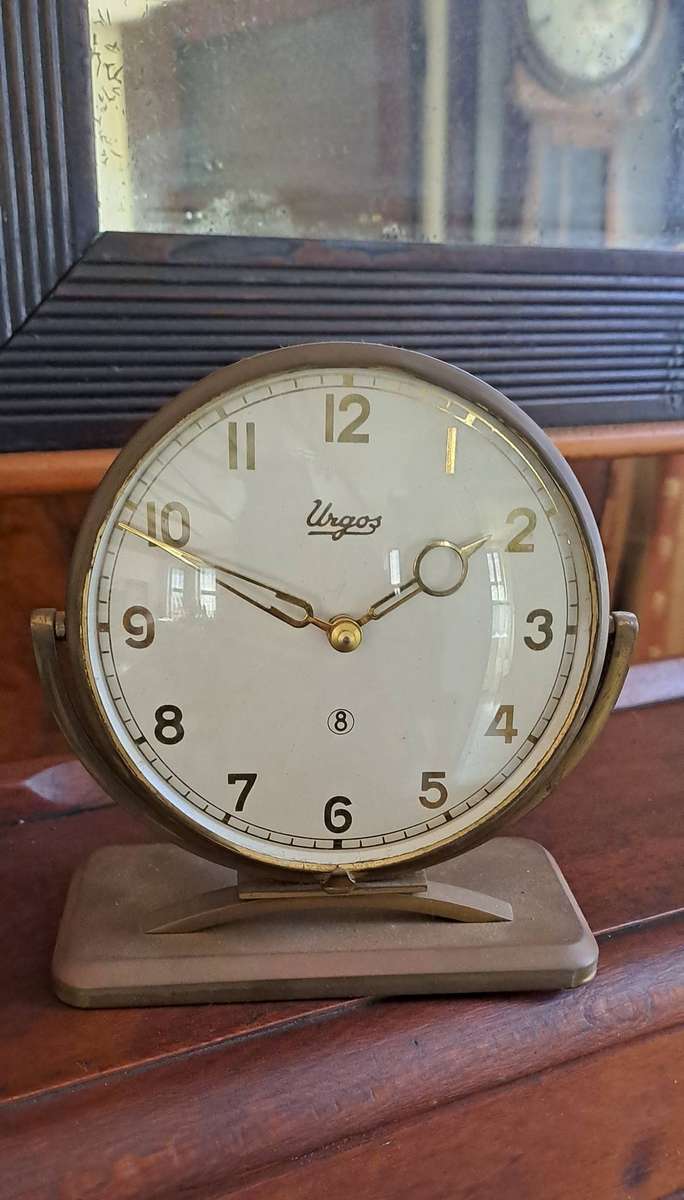 Vintage brass Urgos mechanical tiltable desk clock 8 day