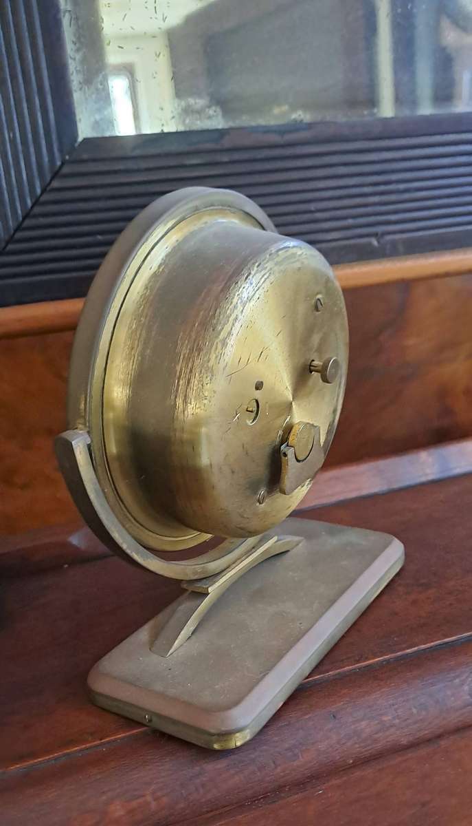 Vintage brass Urgos mechanical tiltable desk clock 8 day
