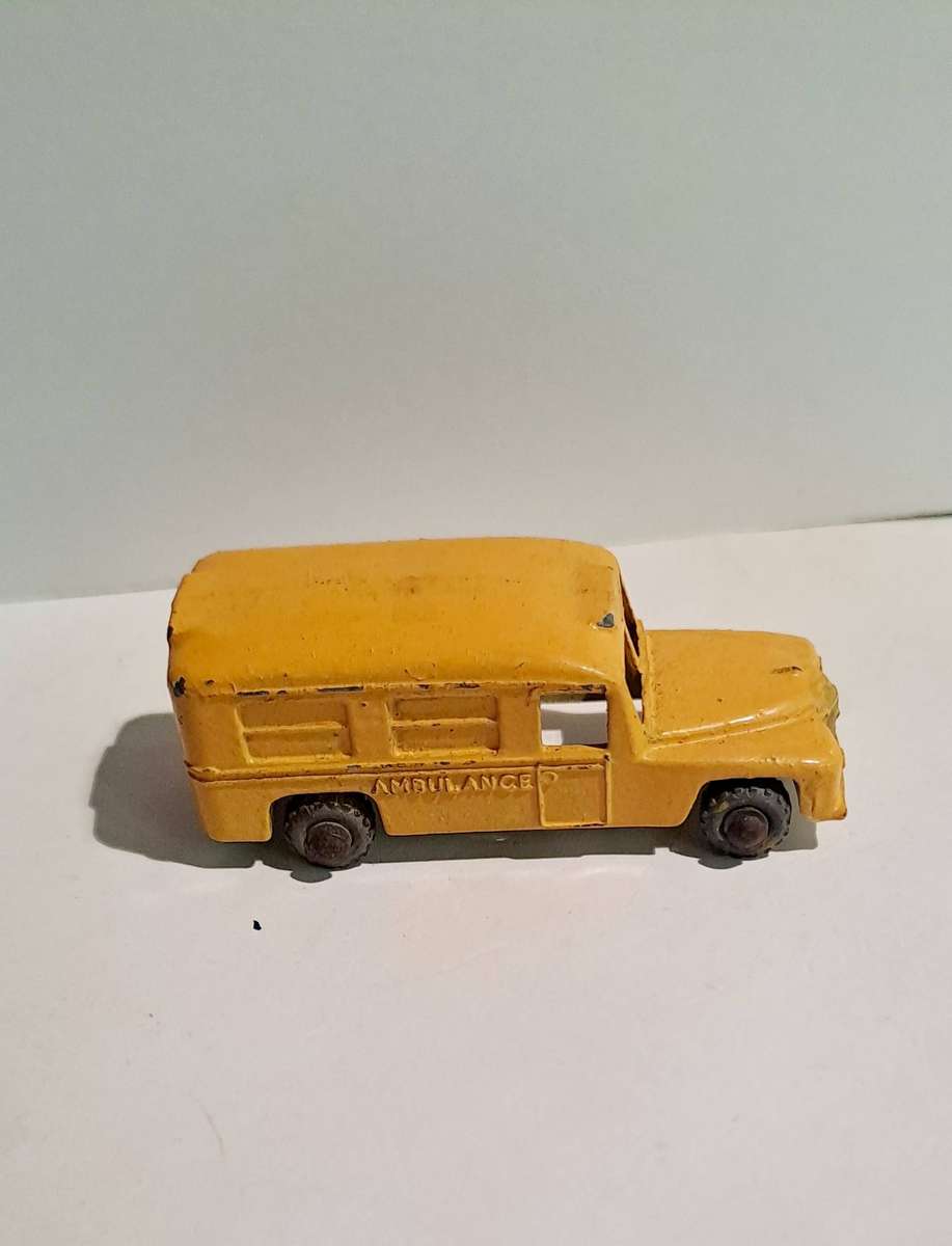Lesney Matchbox No 14b Ambulance re sprayed