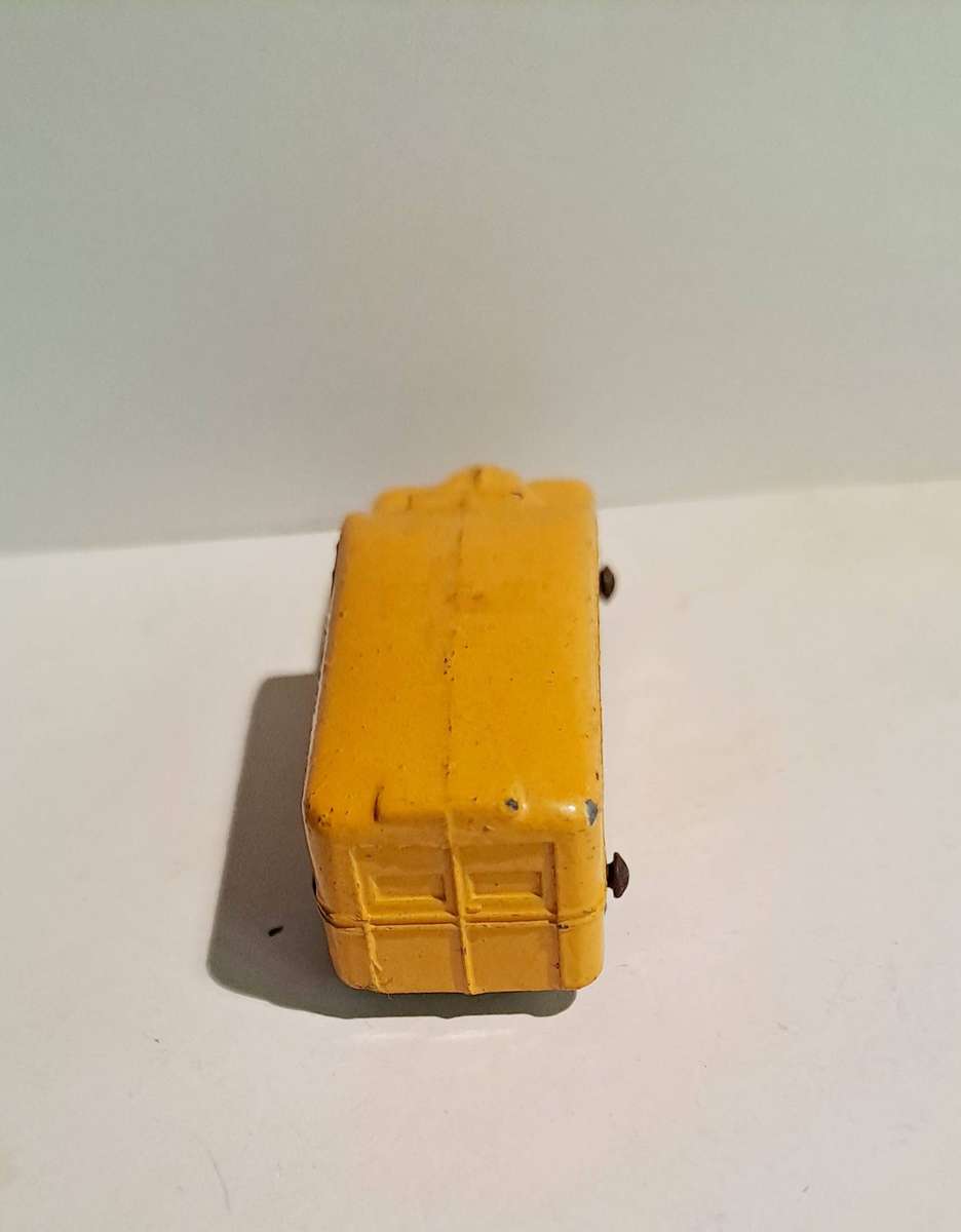 Lesney Matchbox No 14b Ambulance re sprayed
