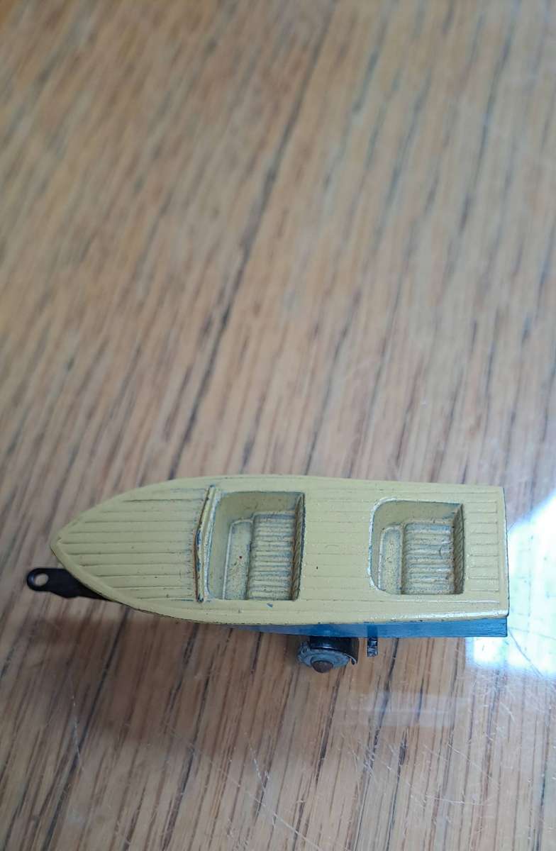 Matchbox / Lesney ~ No48Meteor sportsman MK11 boat and trailer very nice condition