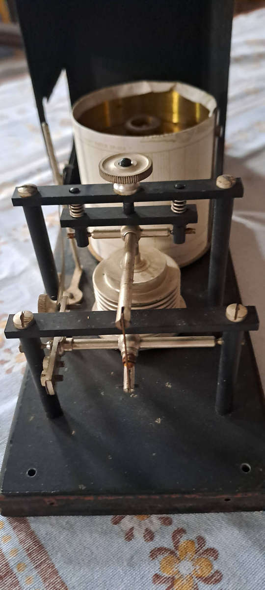 Barograph Short & Mason London ticking