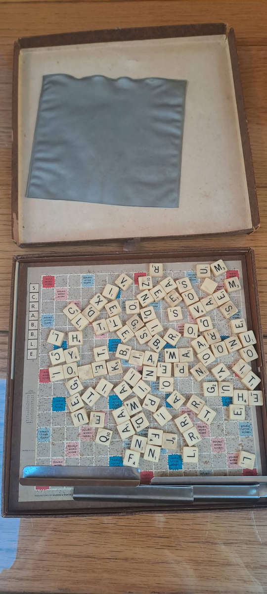 vintage magnetic travel Scrabble game