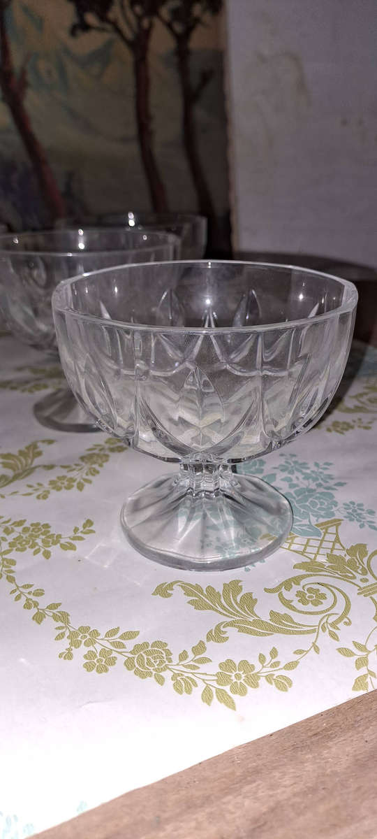 6x thick crystal desert stem glasses beautiful