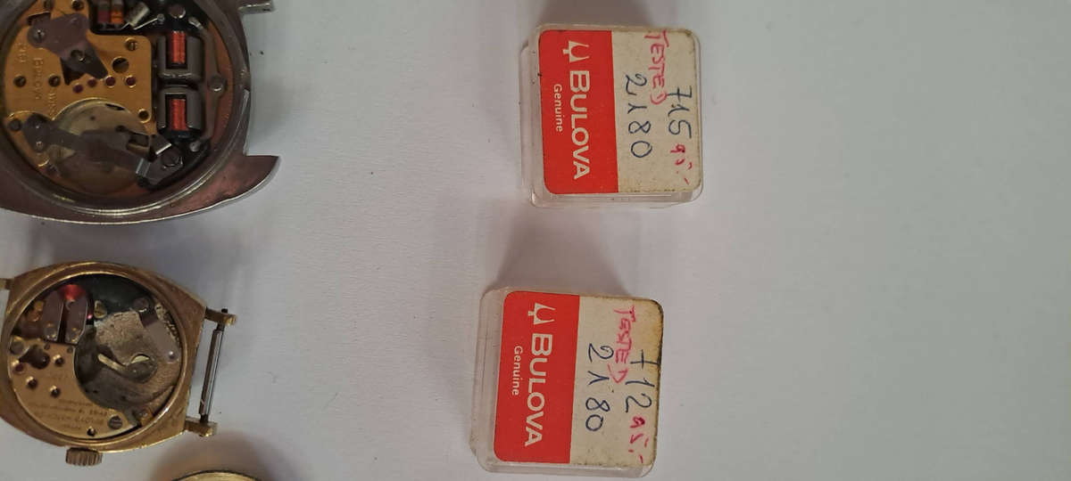 2x Vintage Bulova Accutron watches