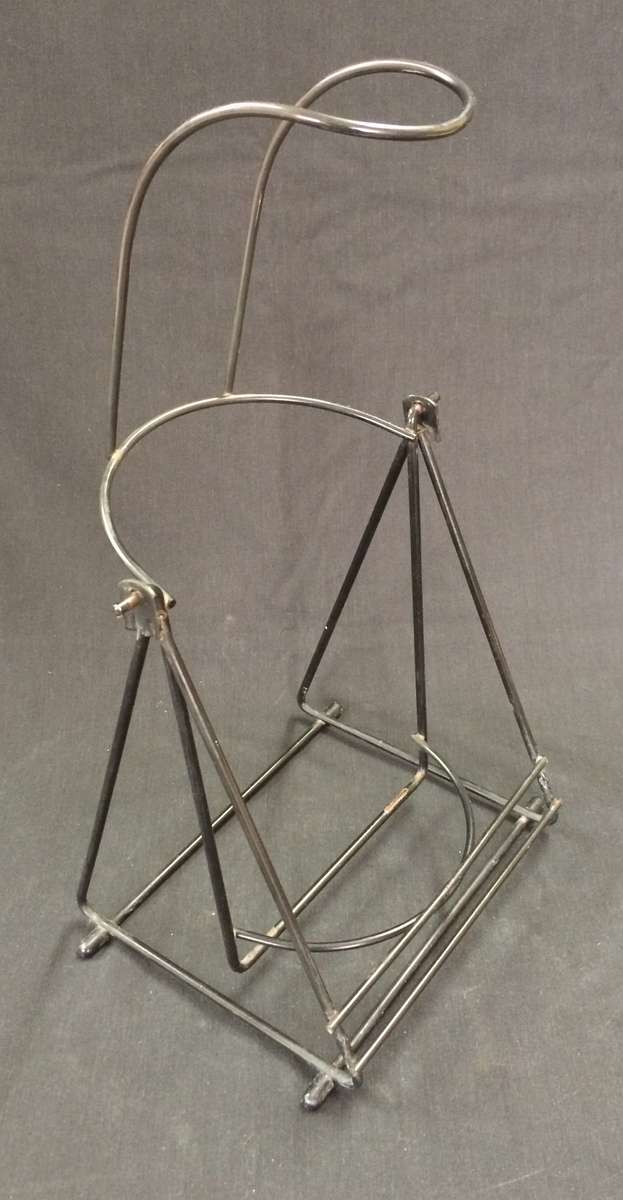 Magnum Wine Bottle Stand