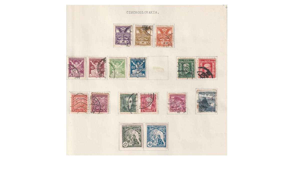 Czechoslovakia 3 Page selection of used stamps