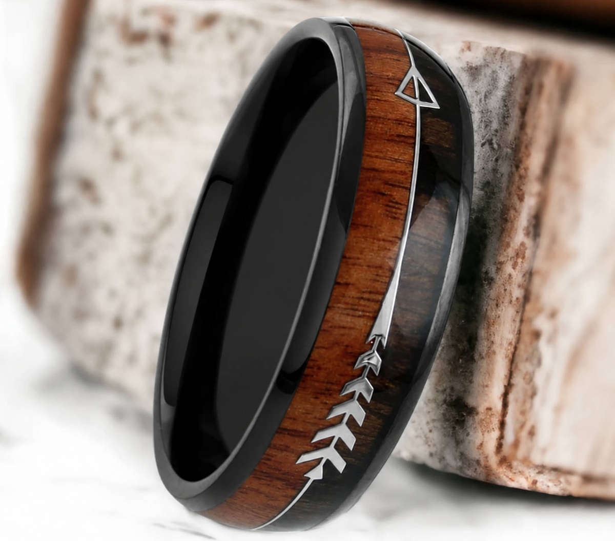 Mens Black Ceramic & Wood Inlay Ring  Size 9 (RS)