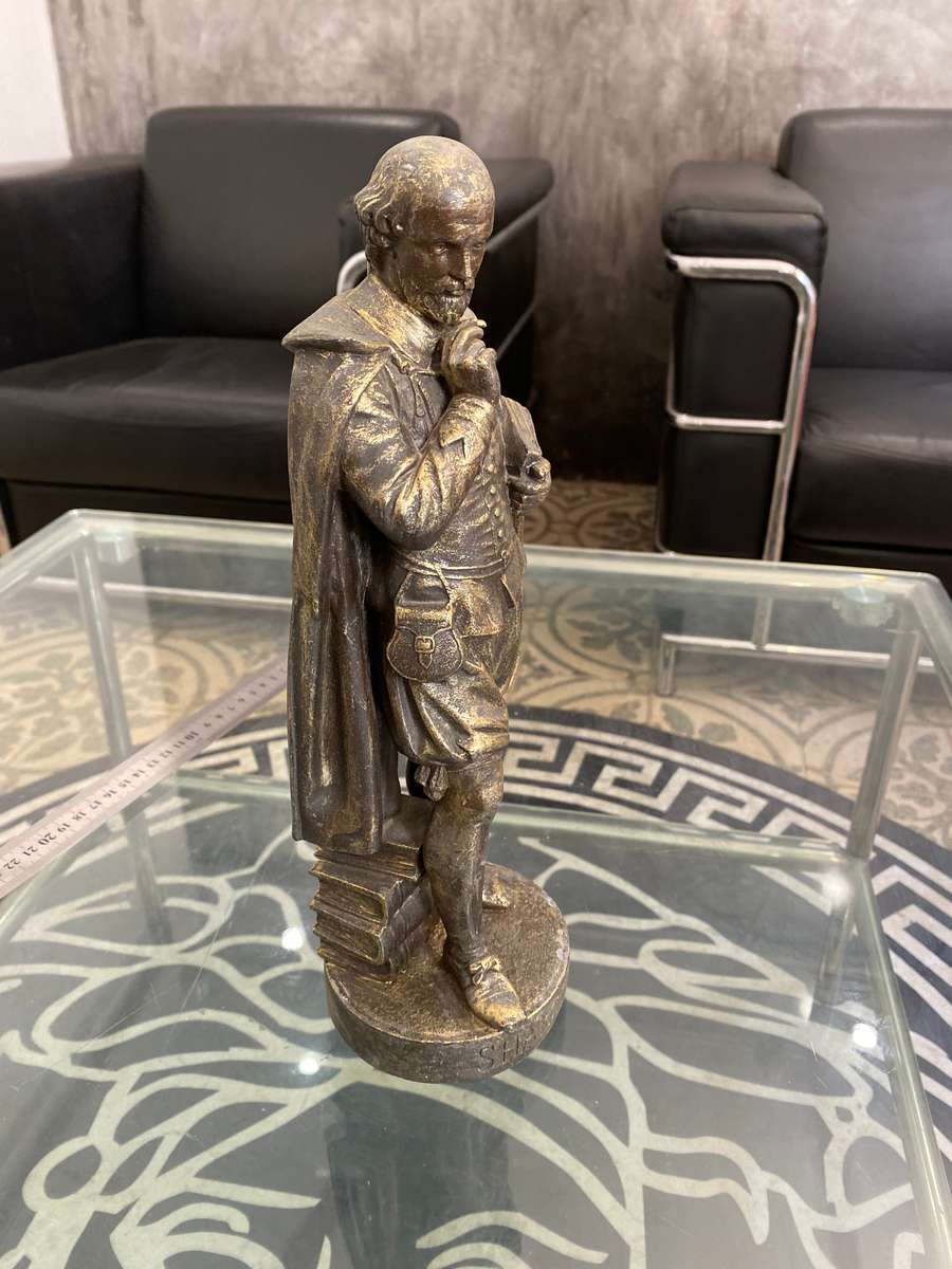 31CM tall spelter Shakespeare sculpture!!!!