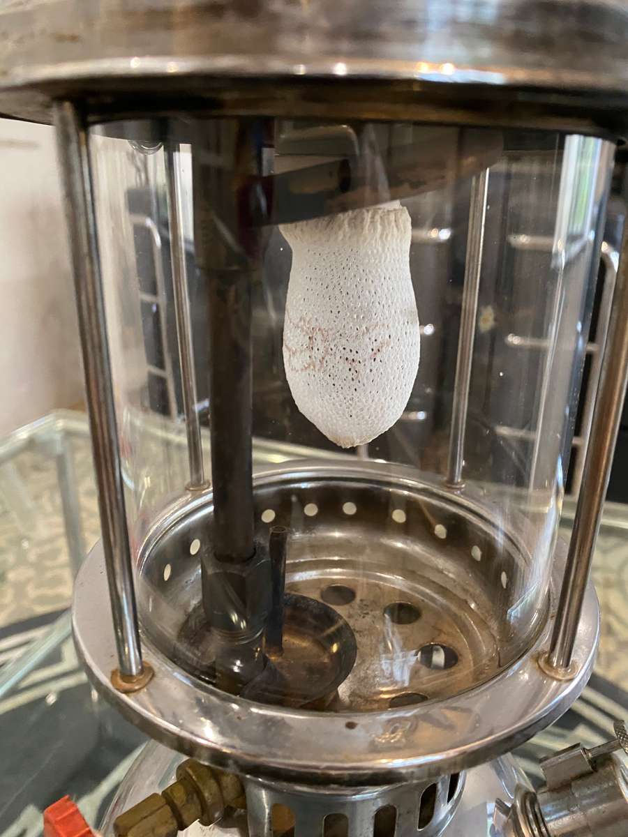 Vintage Butterfly Paraffin Lamp in Good Condition